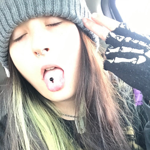 Meet your Posher, Haley - Picture 1 of 1